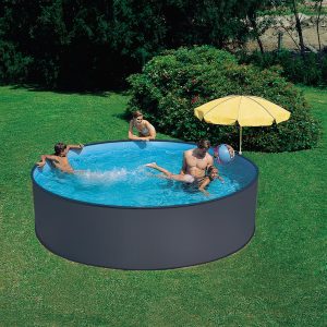 POOL with skimmer